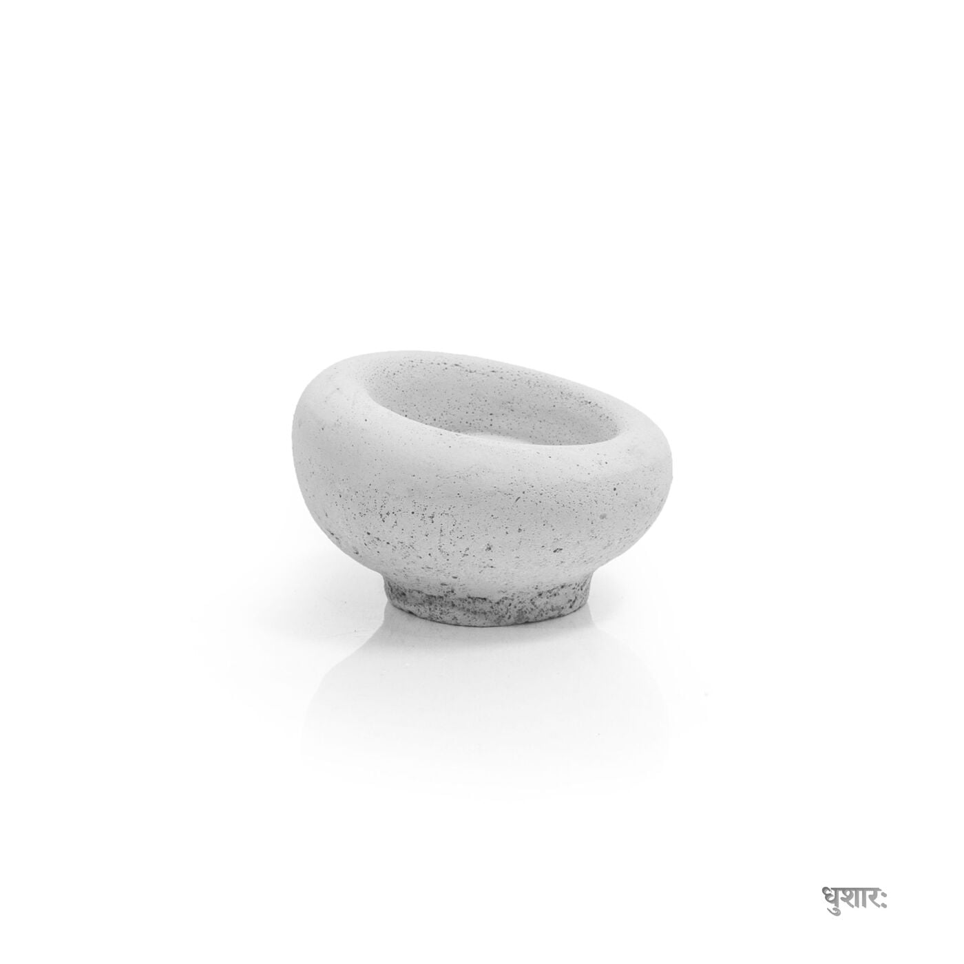 Fat Chair Diya Fat Chair Diya
